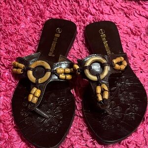 NO BOUNDARIES BROWN LEATHER WOMEN SANDAL (MADE IN INDIA) SZ. 8